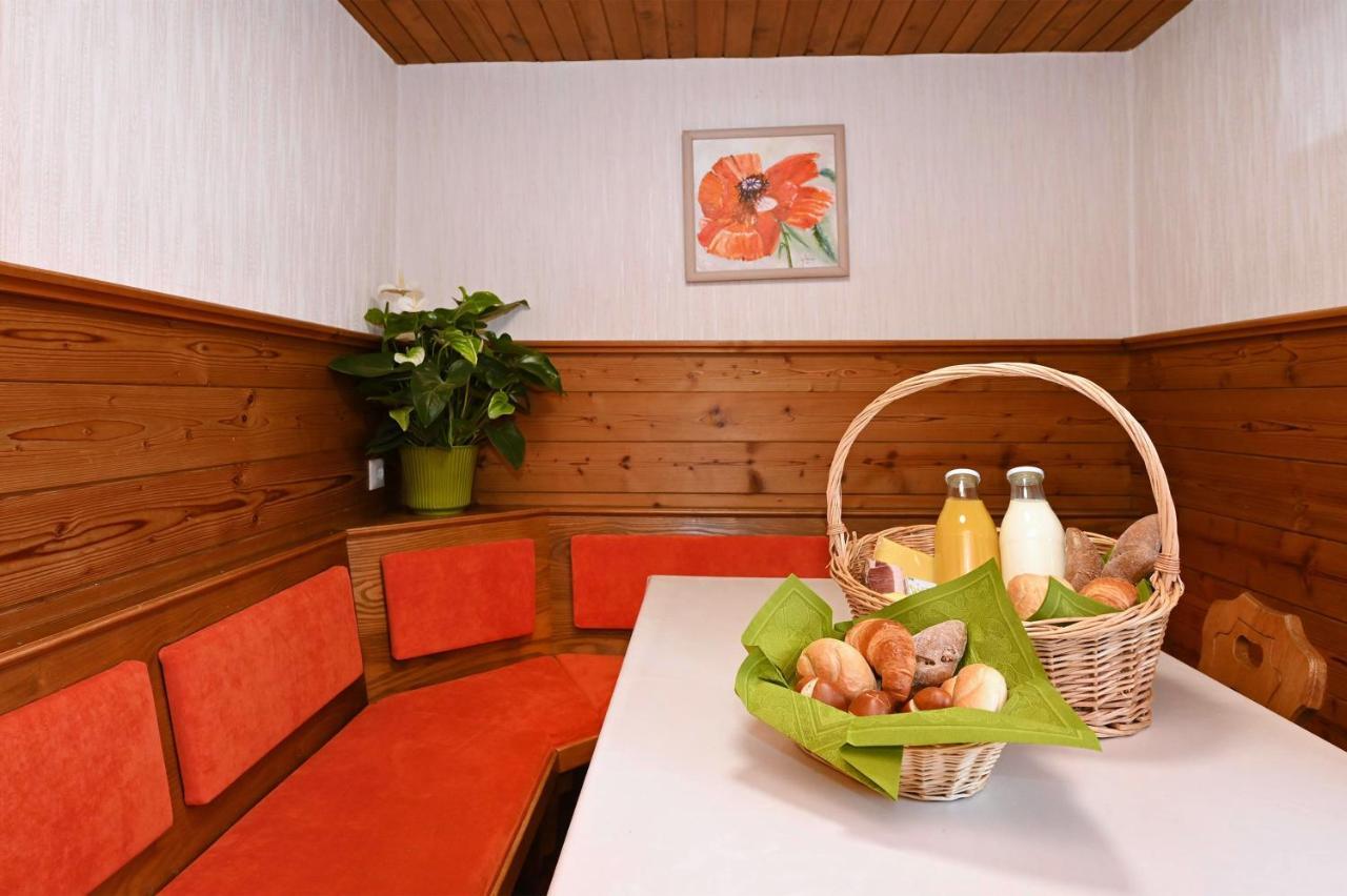 Gaestehaus Rundblick Schruns ภายนอก รูปภาพ