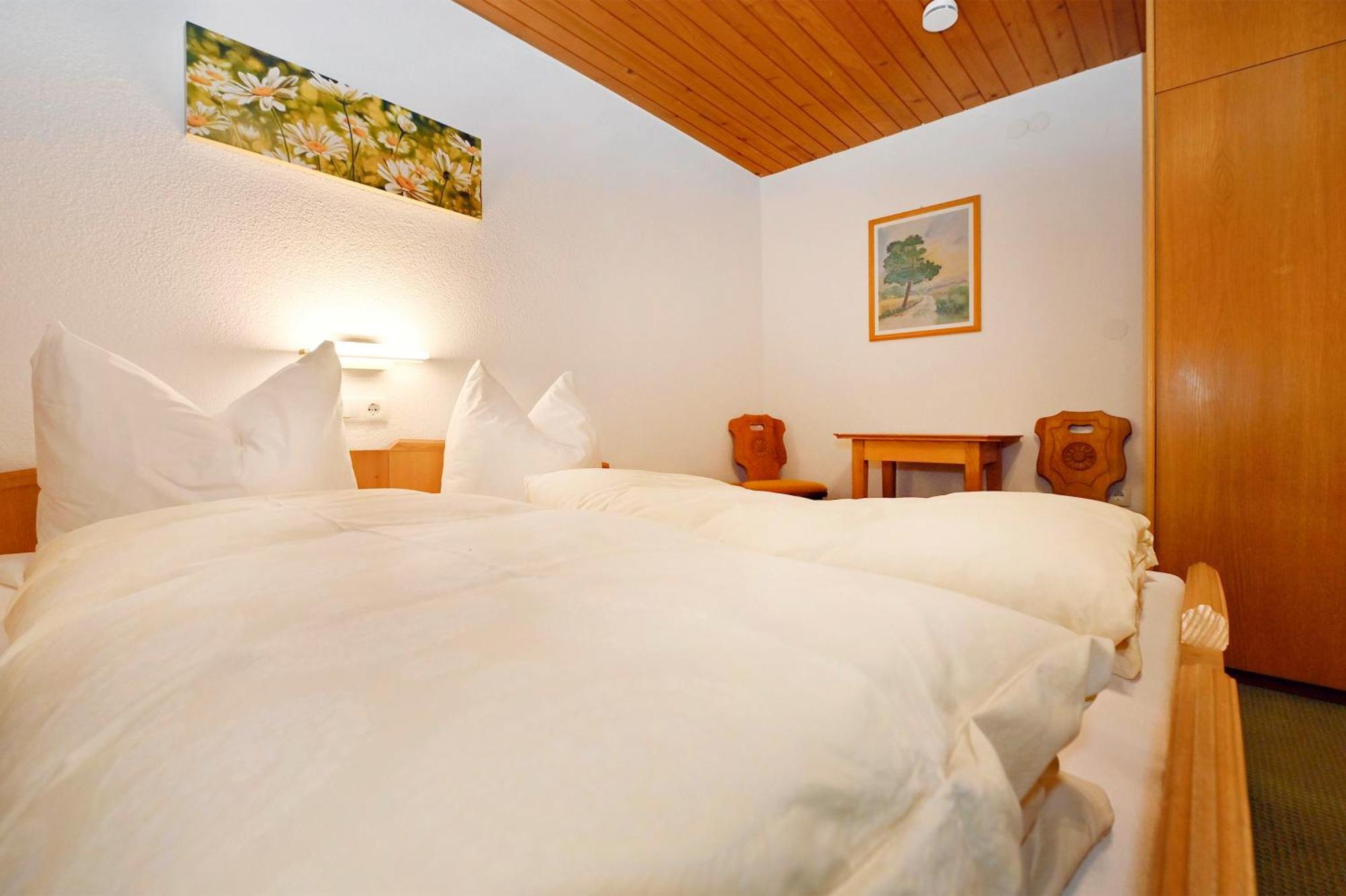 Gaestehaus Rundblick Schruns ภายนอก รูปภาพ