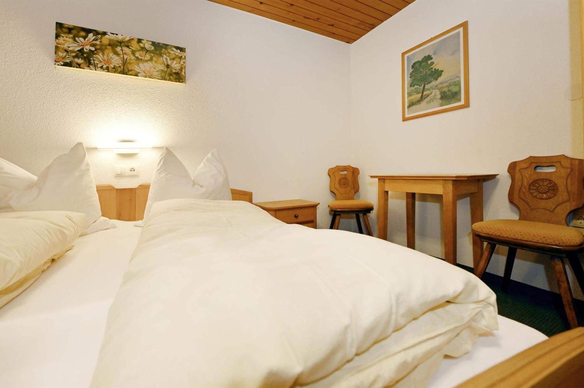 Gaestehaus Rundblick Schruns ภายนอก รูปภาพ