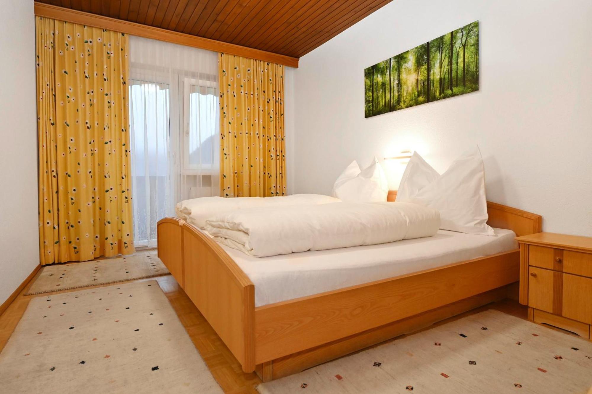 Gaestehaus Rundblick Schruns ภายนอก รูปภาพ