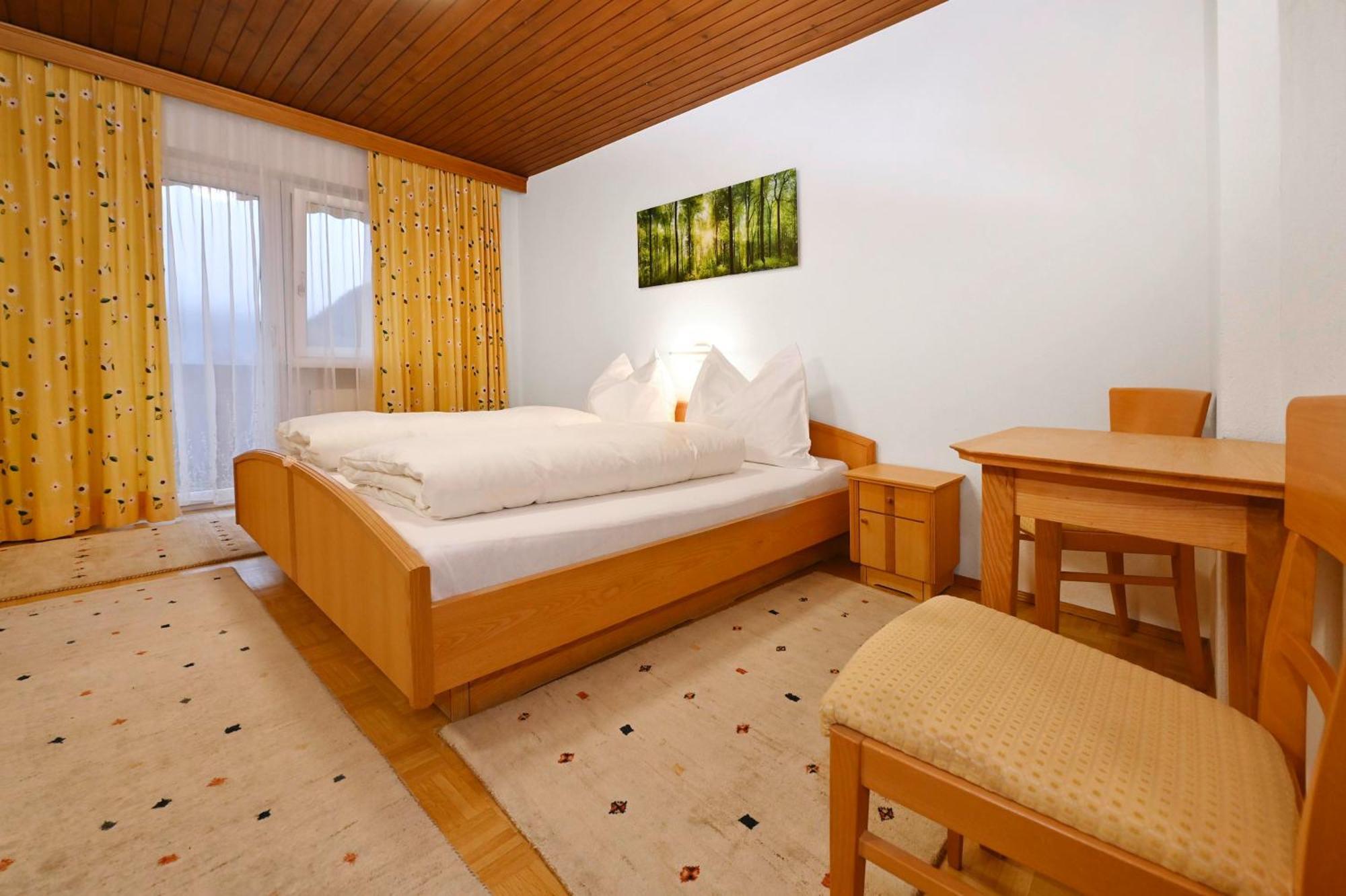 Gaestehaus Rundblick Schruns ภายนอก รูปภาพ