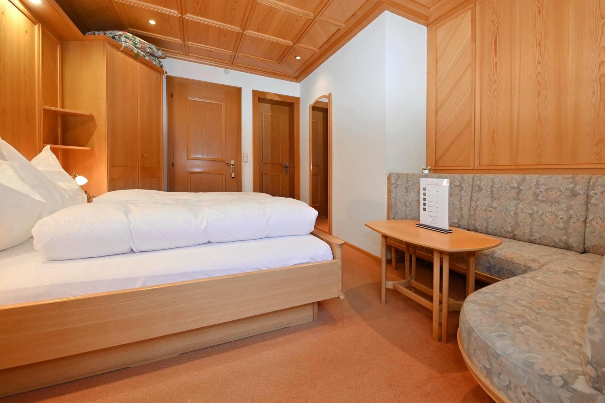 Gaestehaus Rundblick Schruns ภายนอก รูปภาพ