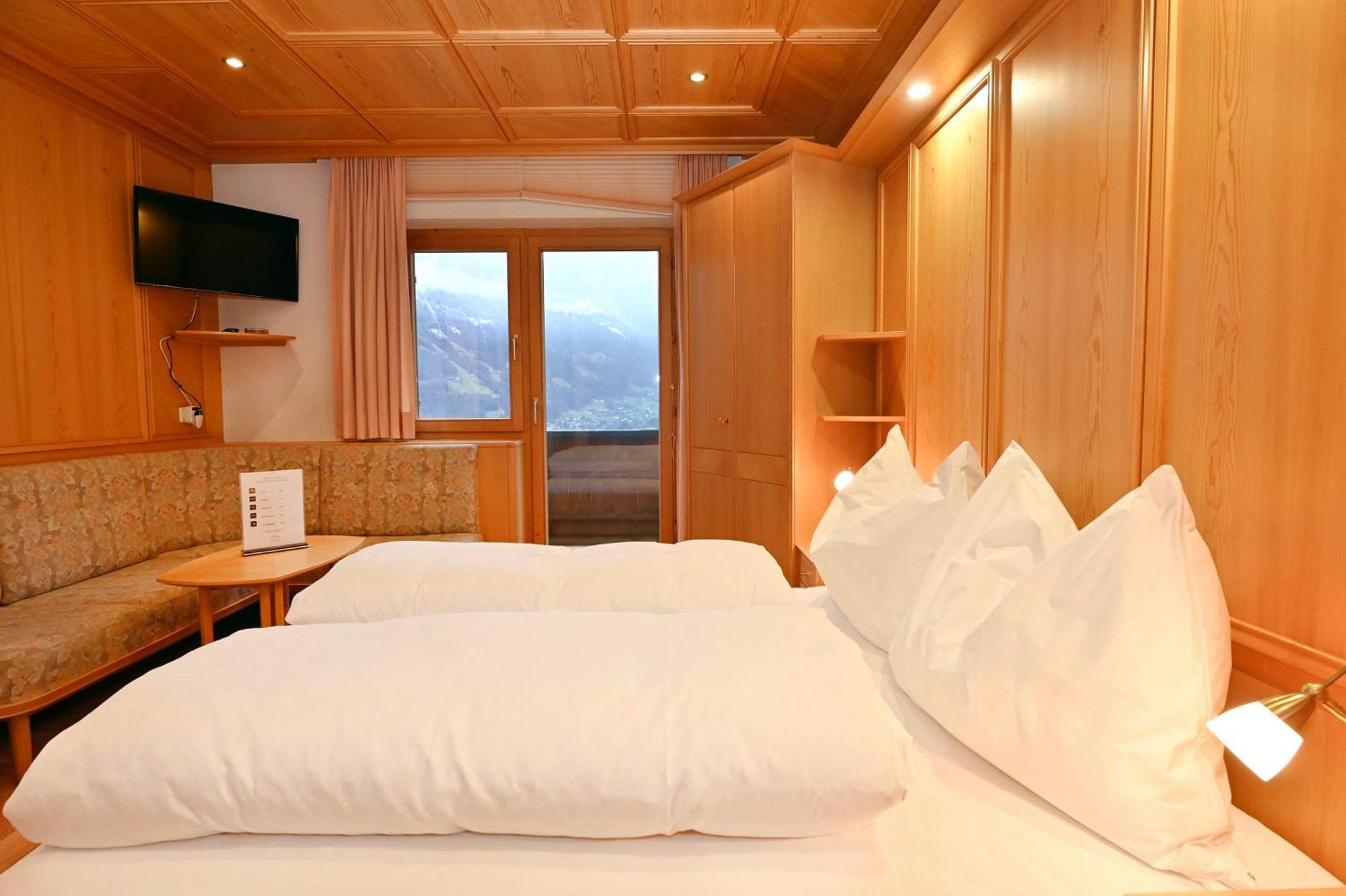 Gaestehaus Rundblick Schruns ภายนอก รูปภาพ