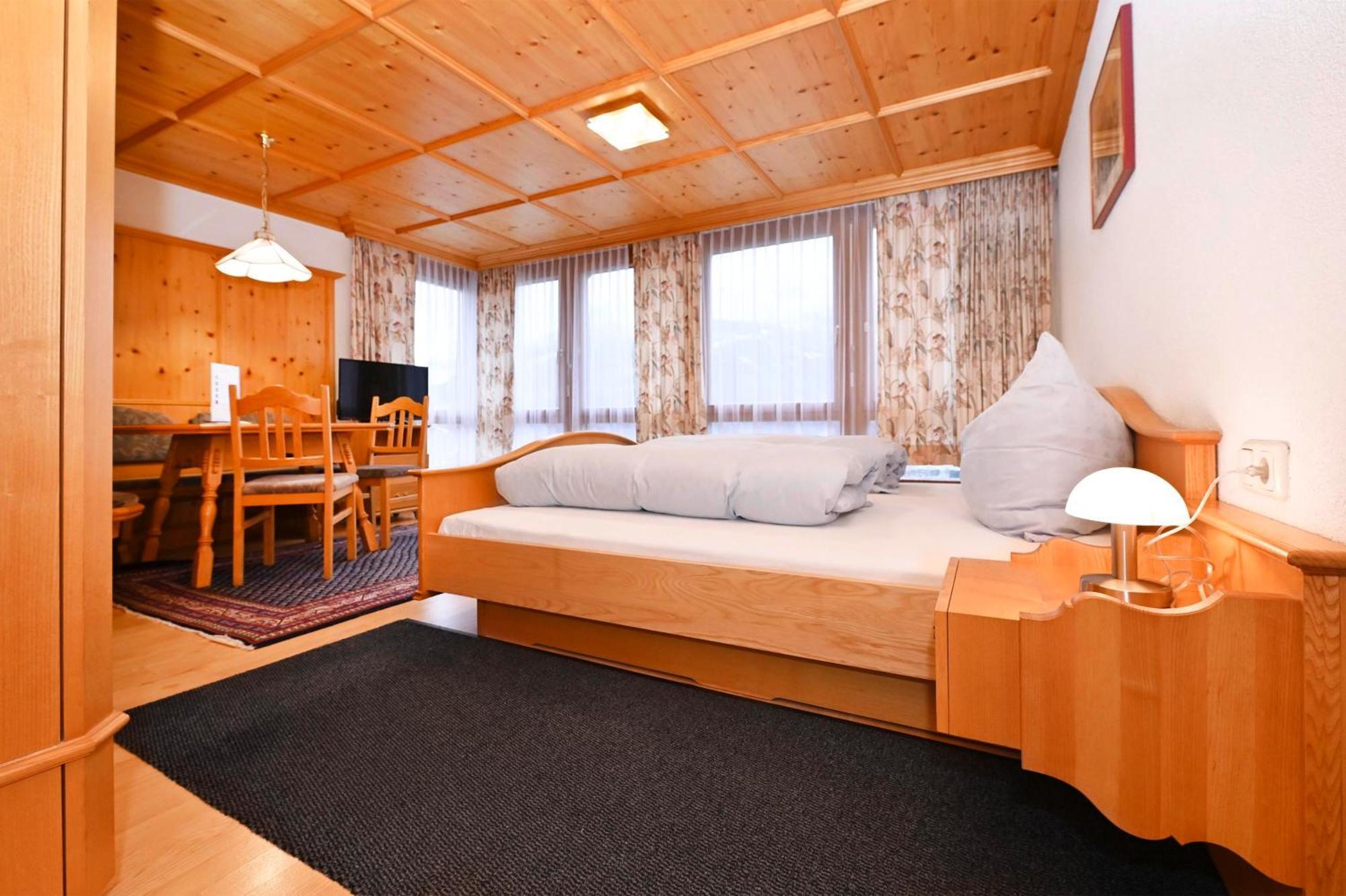 Gaestehaus Rundblick Schruns ภายนอก รูปภาพ